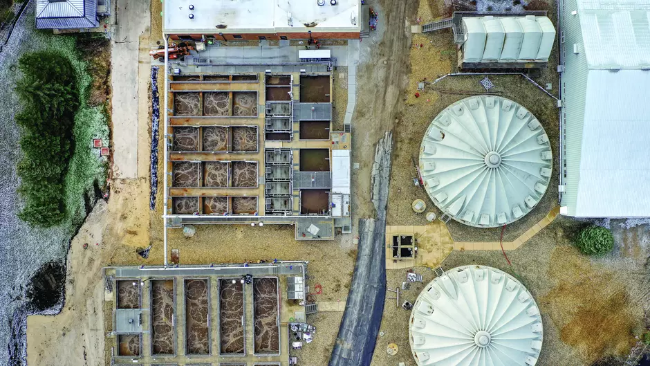 Reúso de água no saneamento através do tratamento biológico