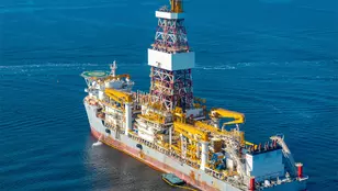 Offshore platform on a boat 